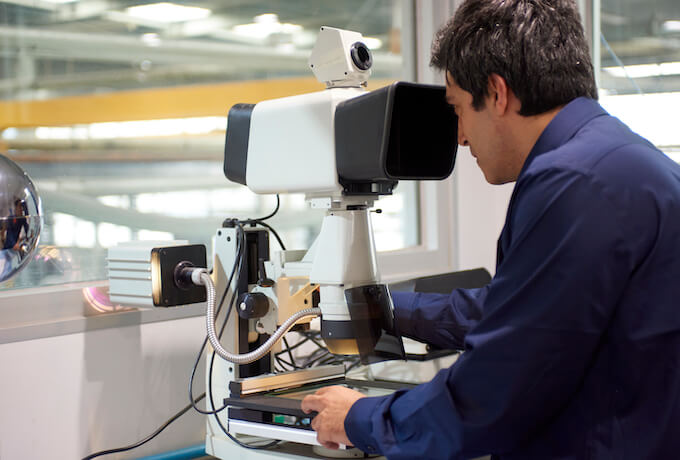 polymer-engineer-laboratory
