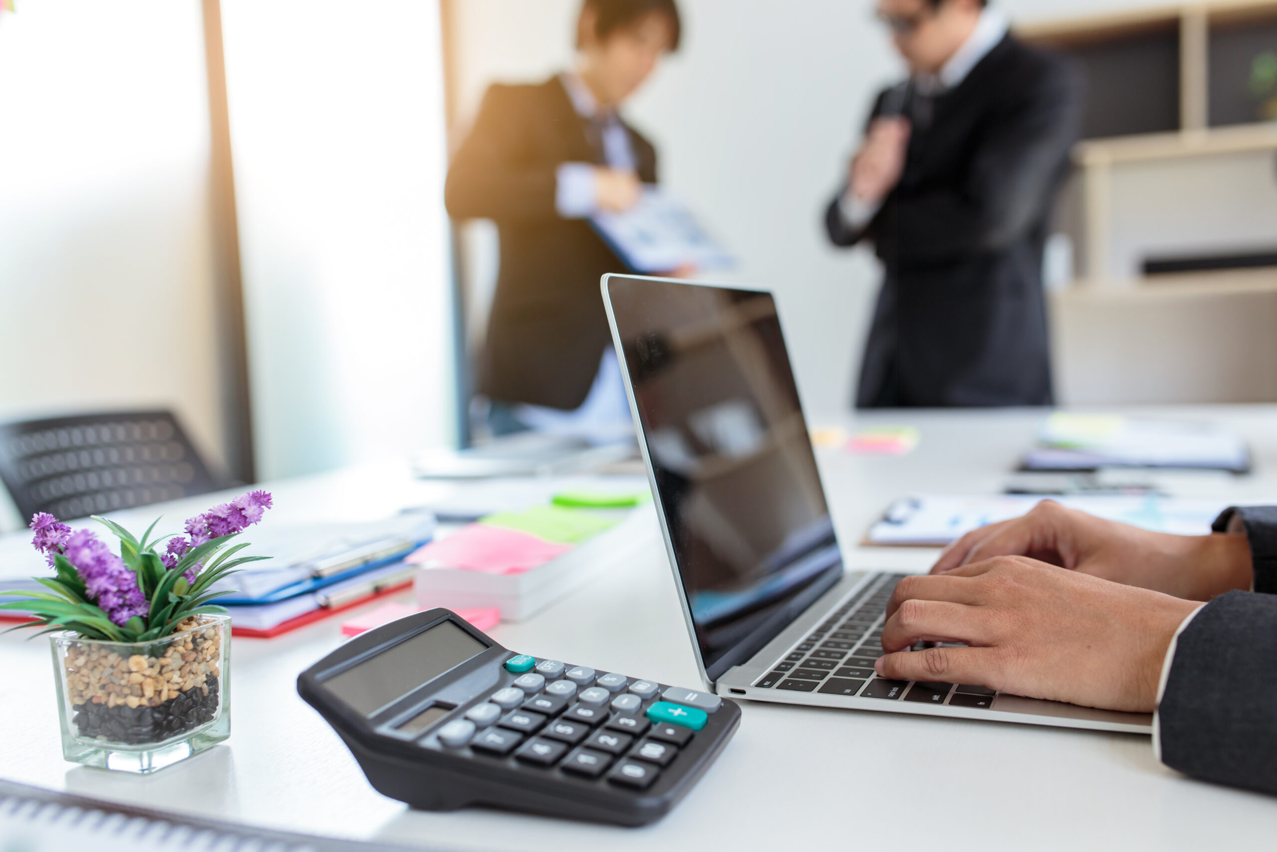 Business,People,Meeting,Together,On,Investment,And,Marketing.